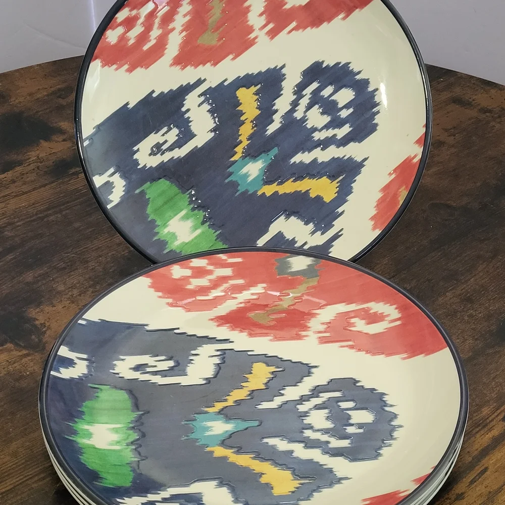 Williams Sonoma Schumacher Ikat Melamine Salad Dessert Party Plates Set of 4